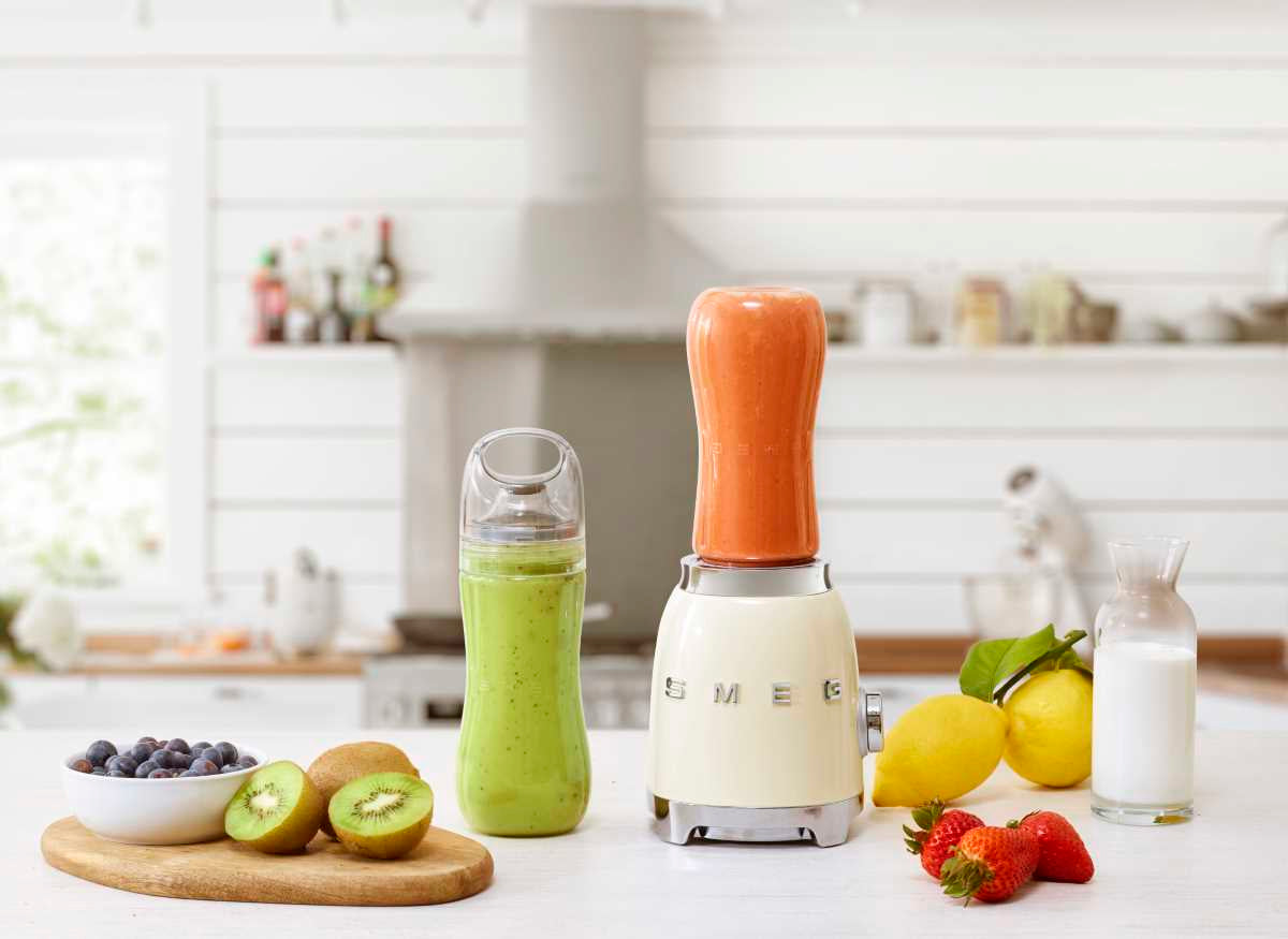 the-official-source-for-smeg-retro-style-personal-blender-hot-on-sale_8.jpg